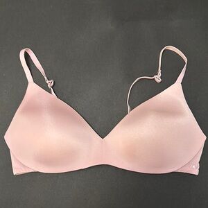 SKIMS Seamless Padded Pink Bra